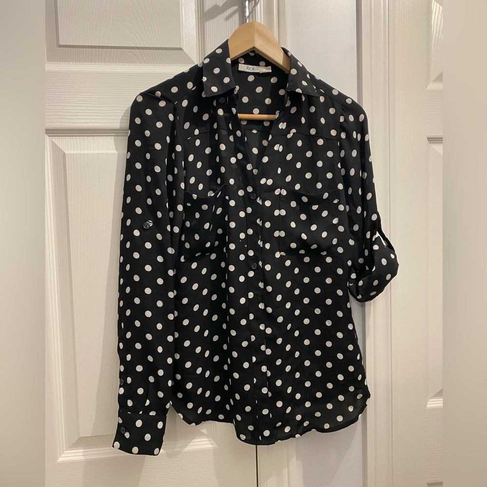 Black polka dot collared button up in silky fabric- size 6